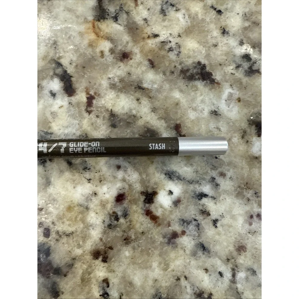 Urban Decay‎ 24/7 Glide On Eye Pencil. Stash. 4115